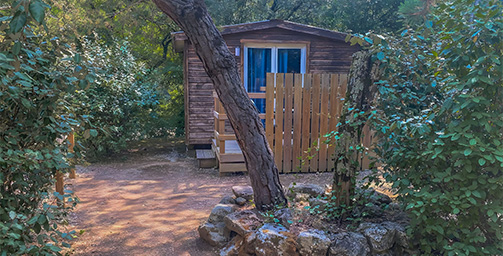 Chalet &#8220;Prêt à Camper&#8221; met keuken, geen badkamer