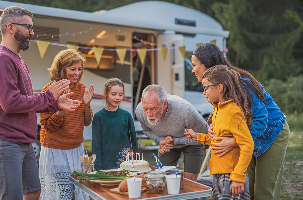 ideale camping voor een familie-evenement in de tuin